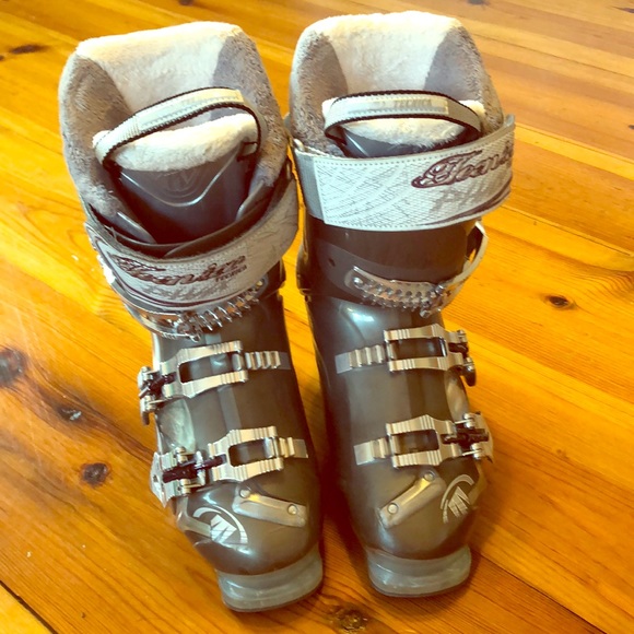 Tecnica Other - Technica woman’s ski boots